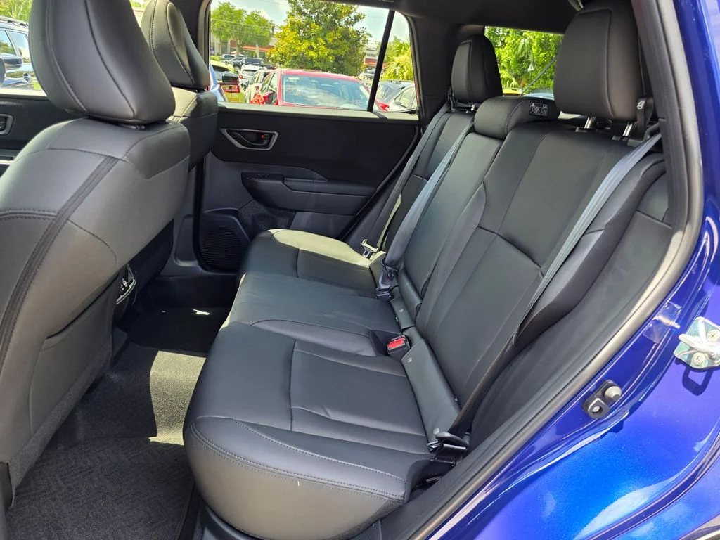 New 2026 SAPPHIRE BLUE PEARL Subaru Premium image 16
