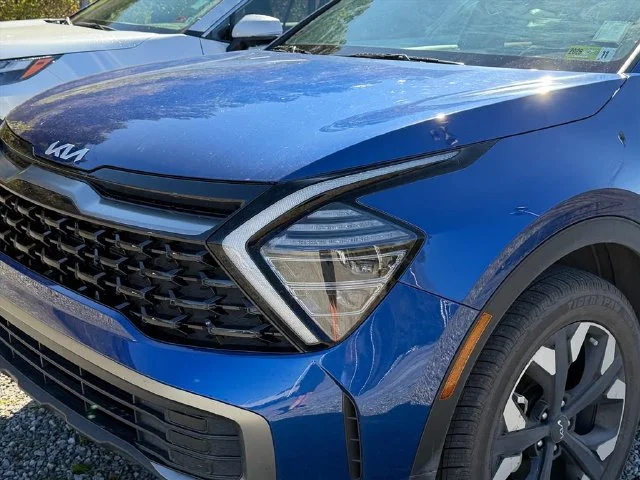 Used 2024 Blue Kia X-Line image 4