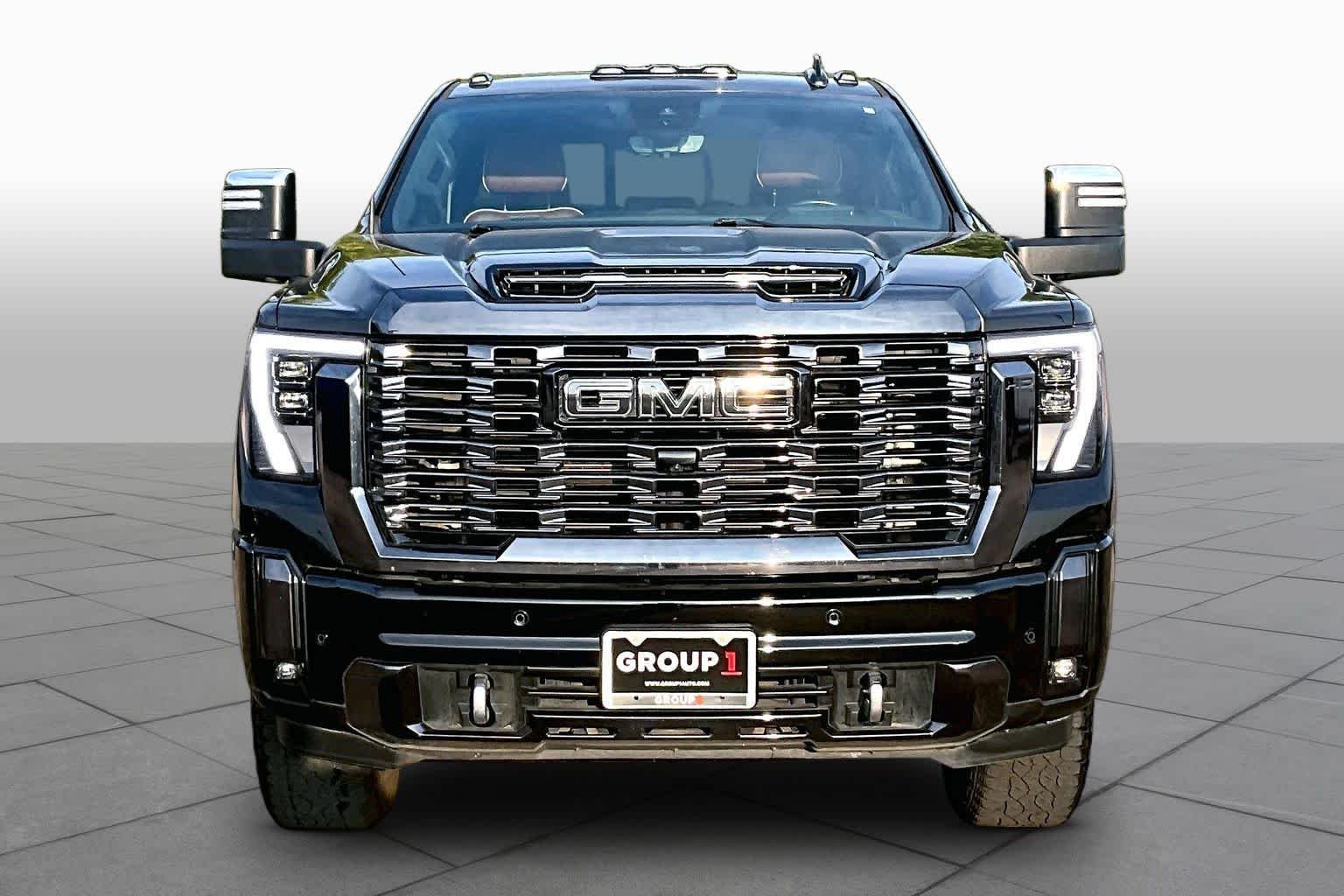 Used 2024 Onyx Black GMC Denali Ultimate image 4