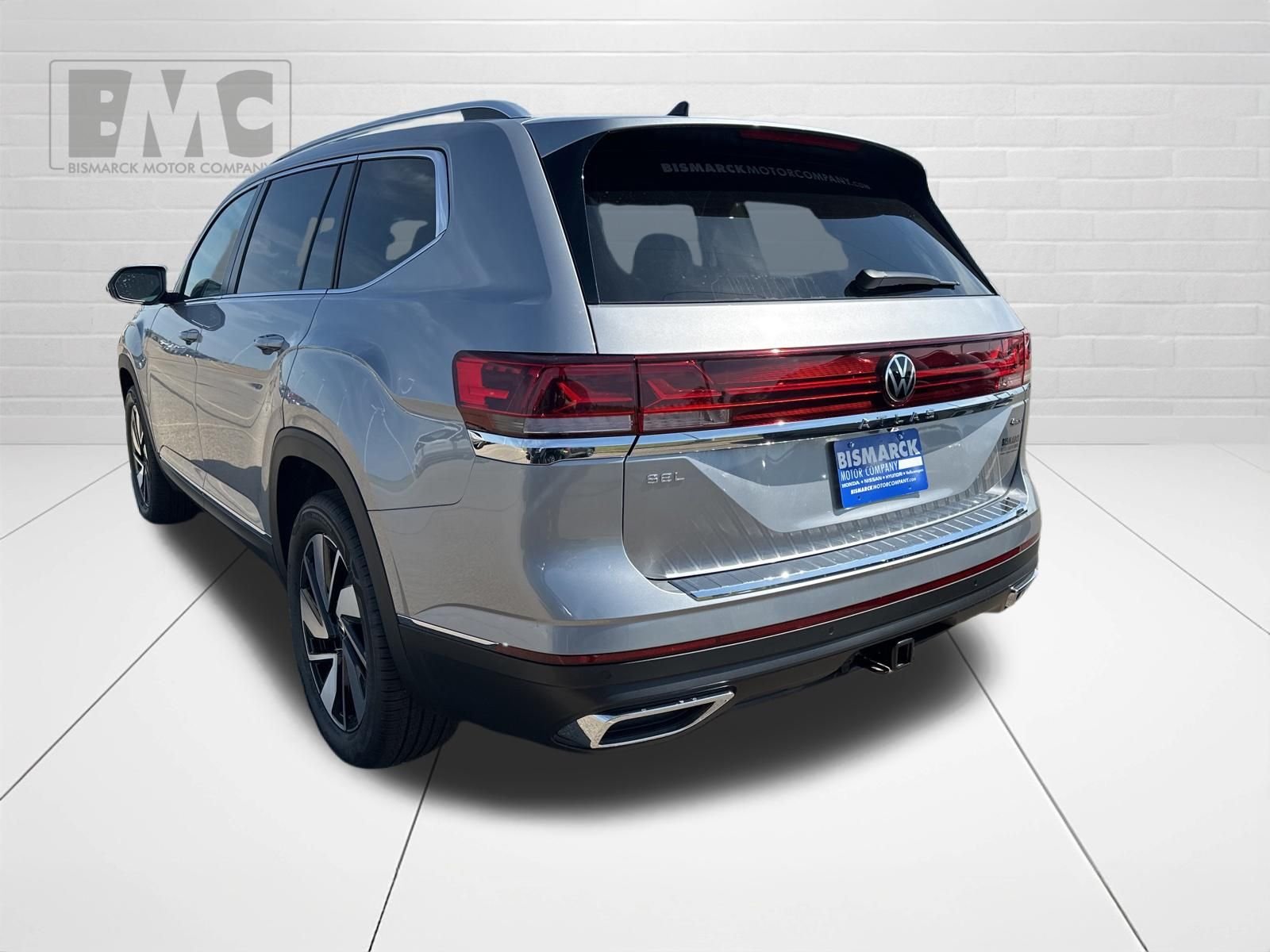 New 2026 Silver Volkswagen 2.0T SEL image 4