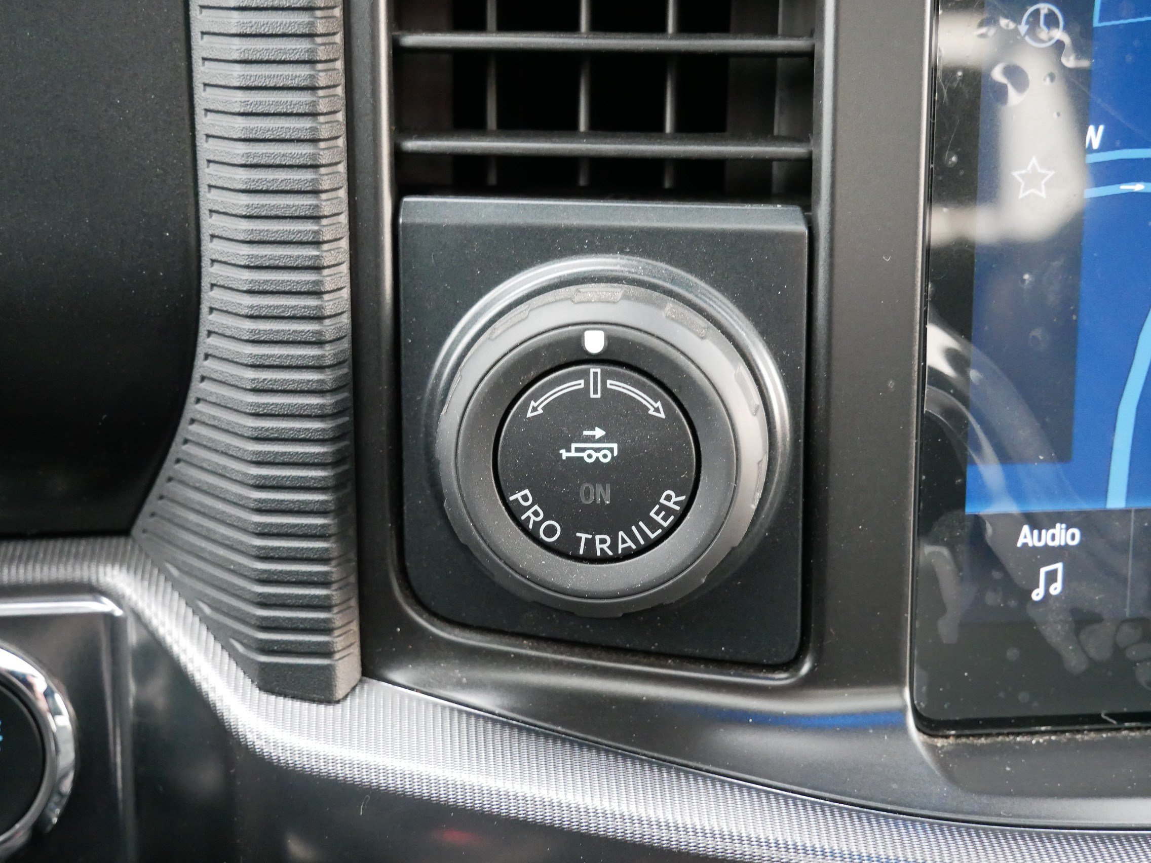 2026 Ford F-150 Raptor - Photo 28