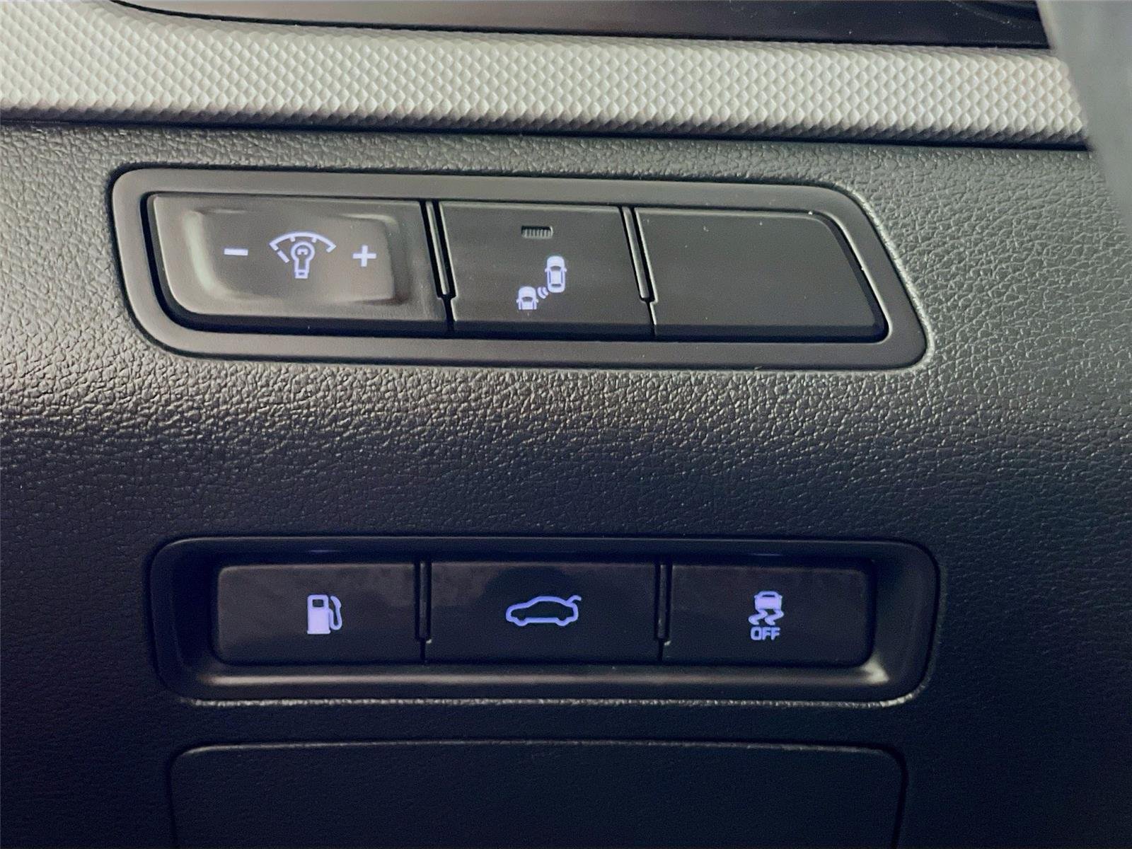 Used 2019 Quartz White Pearl Hyundai SEL image 15