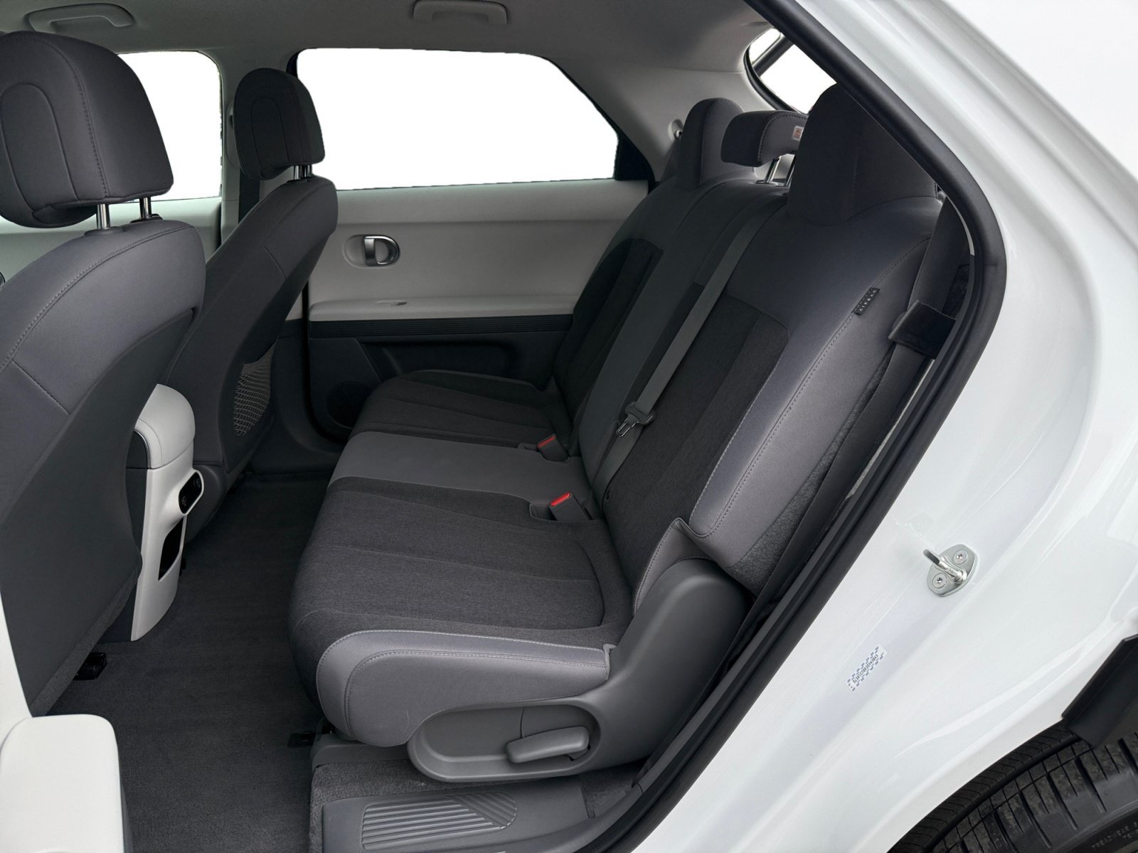 Certified Used 2024 Atlas White Hyundai SEL image 16
