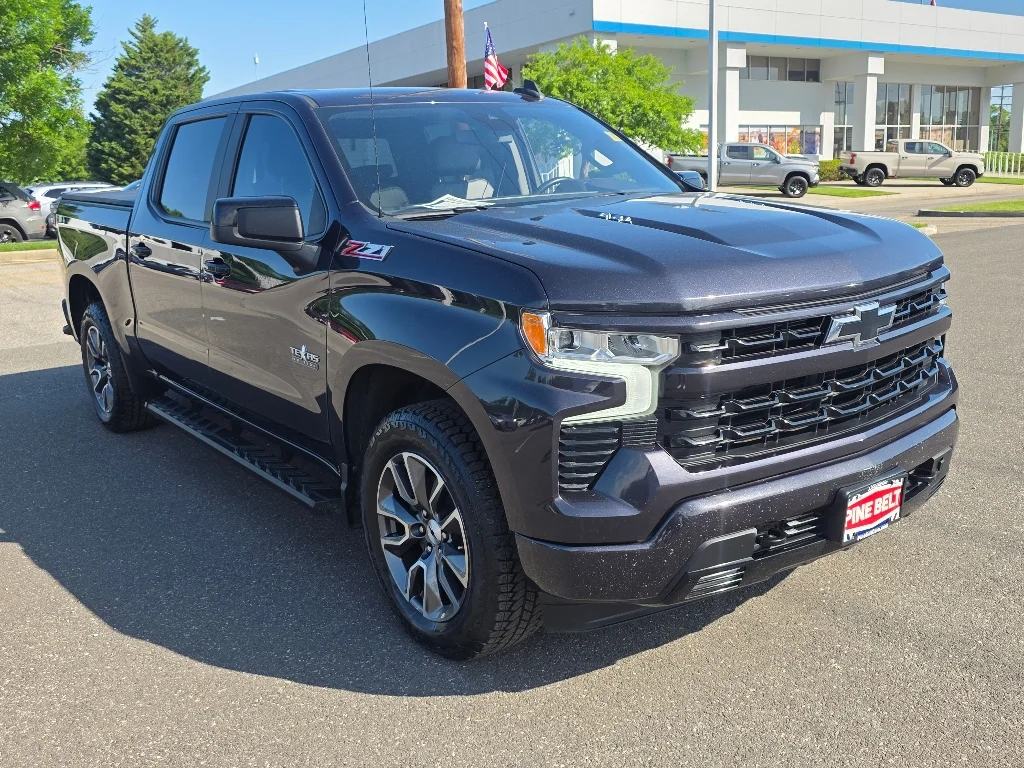 Used 2022 Dark Ash Metallic Chevrolet RST image 10