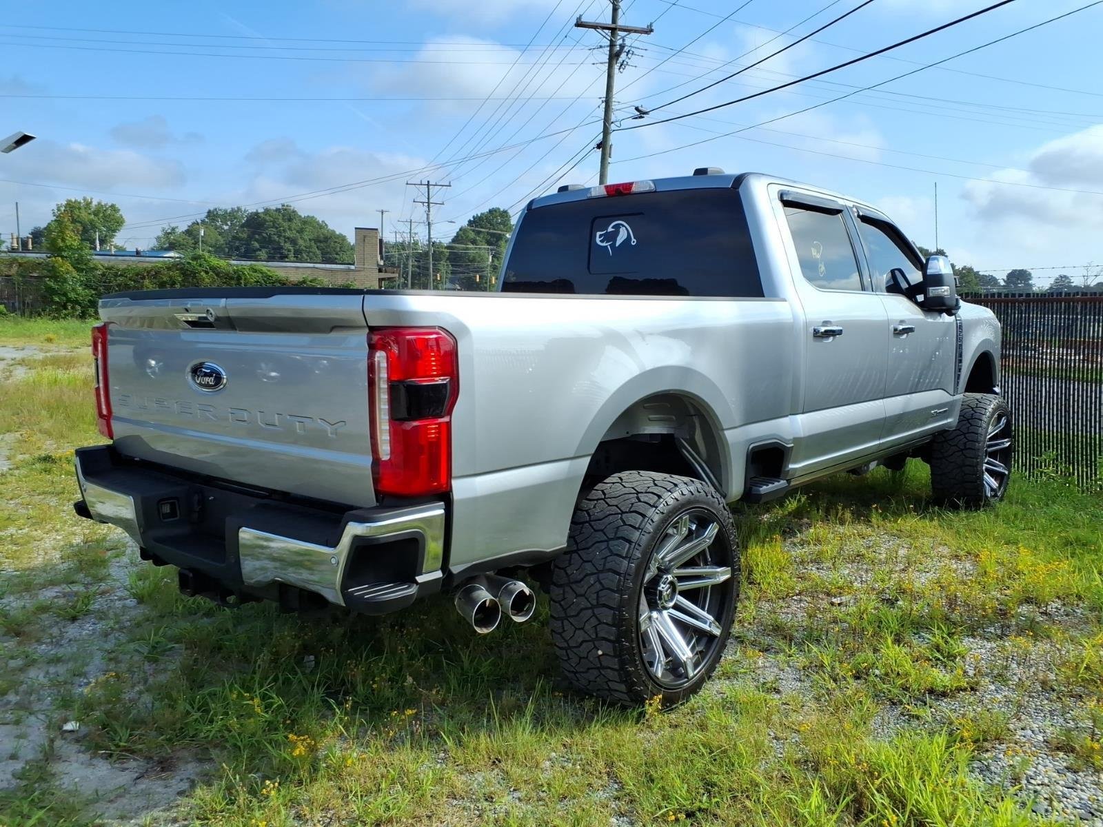 Used 2024 Iconic Silver Metallic Ford LARIAT image 5