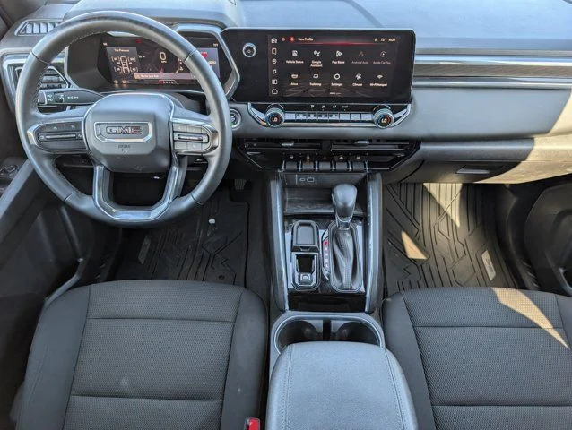 Used 2024 Silver GMC Elevation image 5
