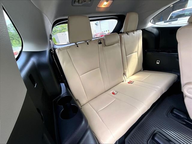 Used 2023 Beige Toyota XLE image 29