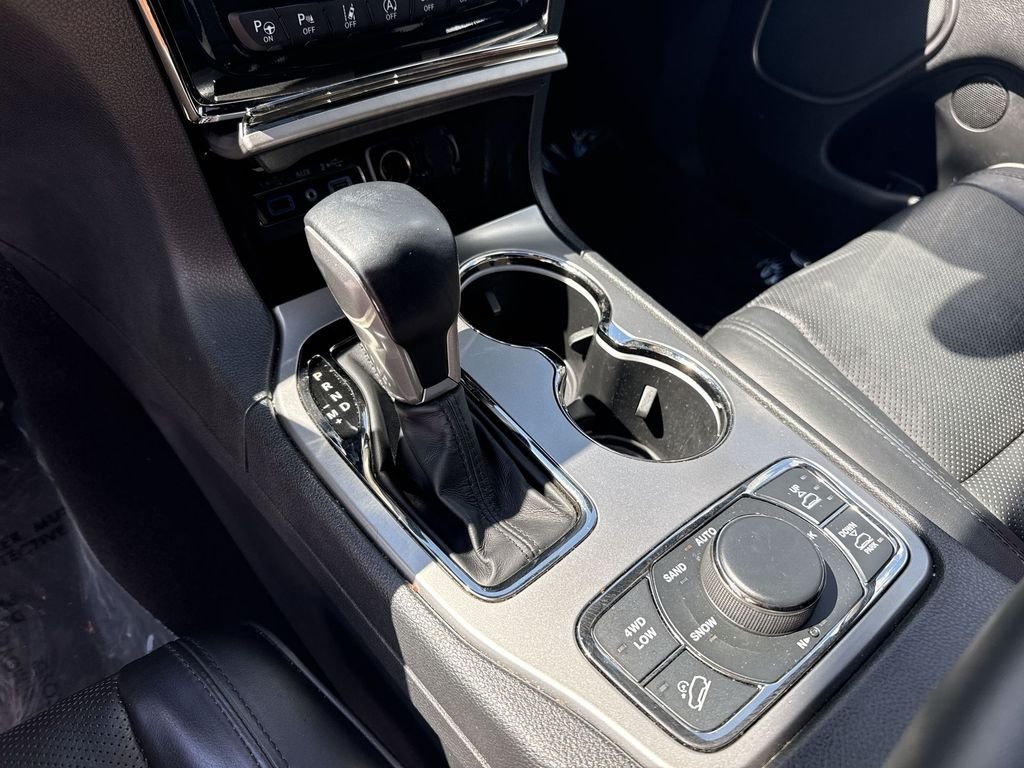 Used 2021 Silver Jeep Overland image 19