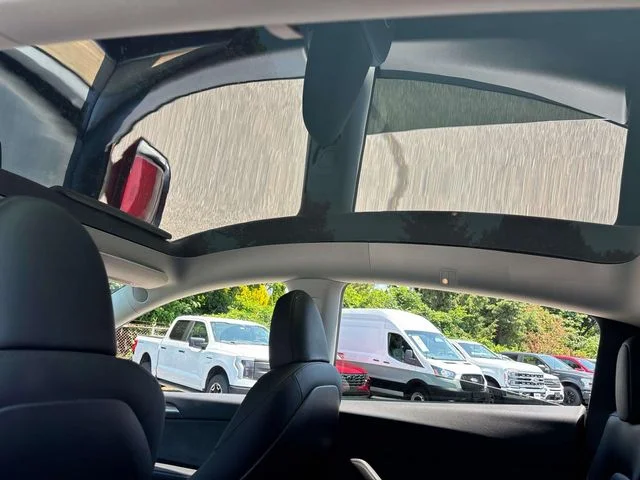 Used 2022 Red Tesla Long Range image 11
