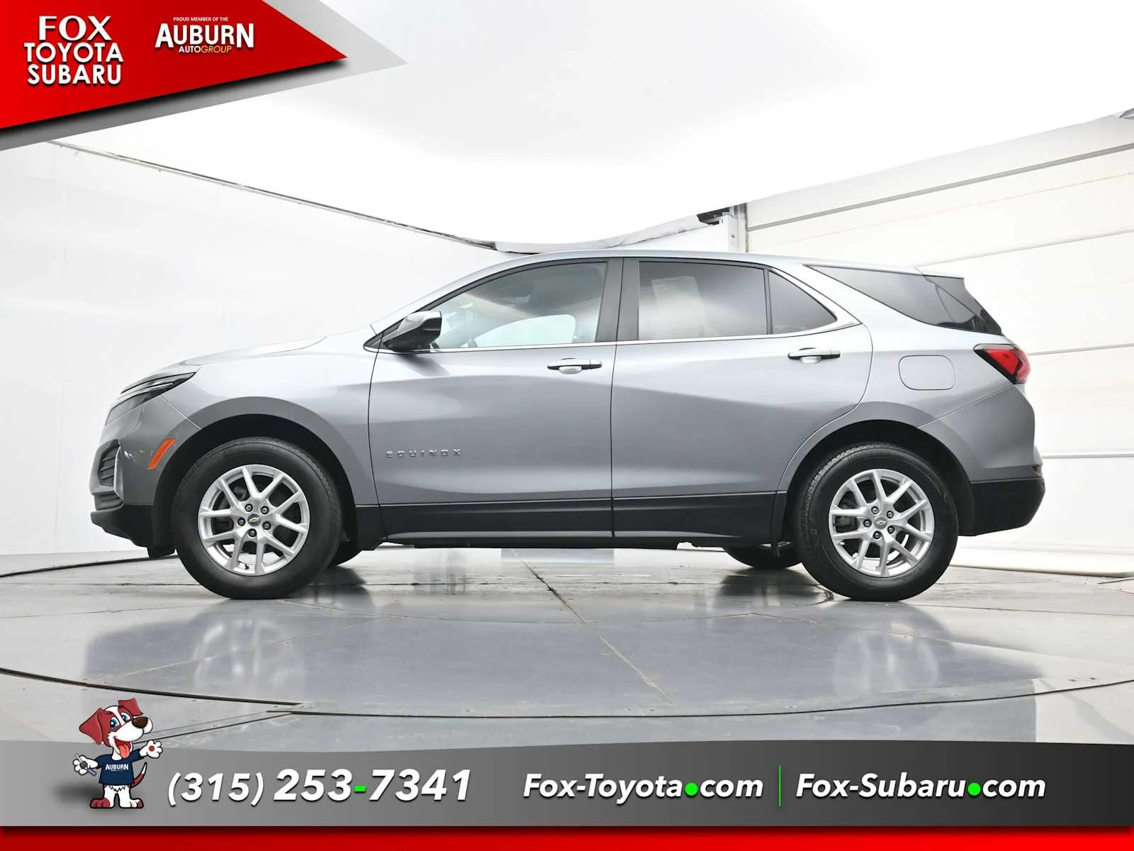 Used 2024 Sterling Gray Metallic Chevrolet LT image 27