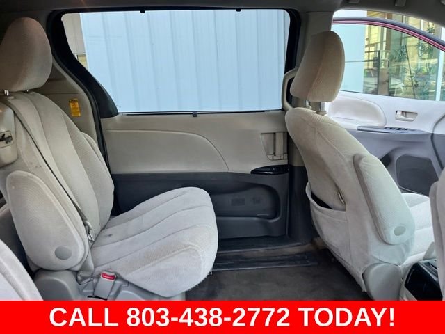Used 2014 Red Toyota LE image 12