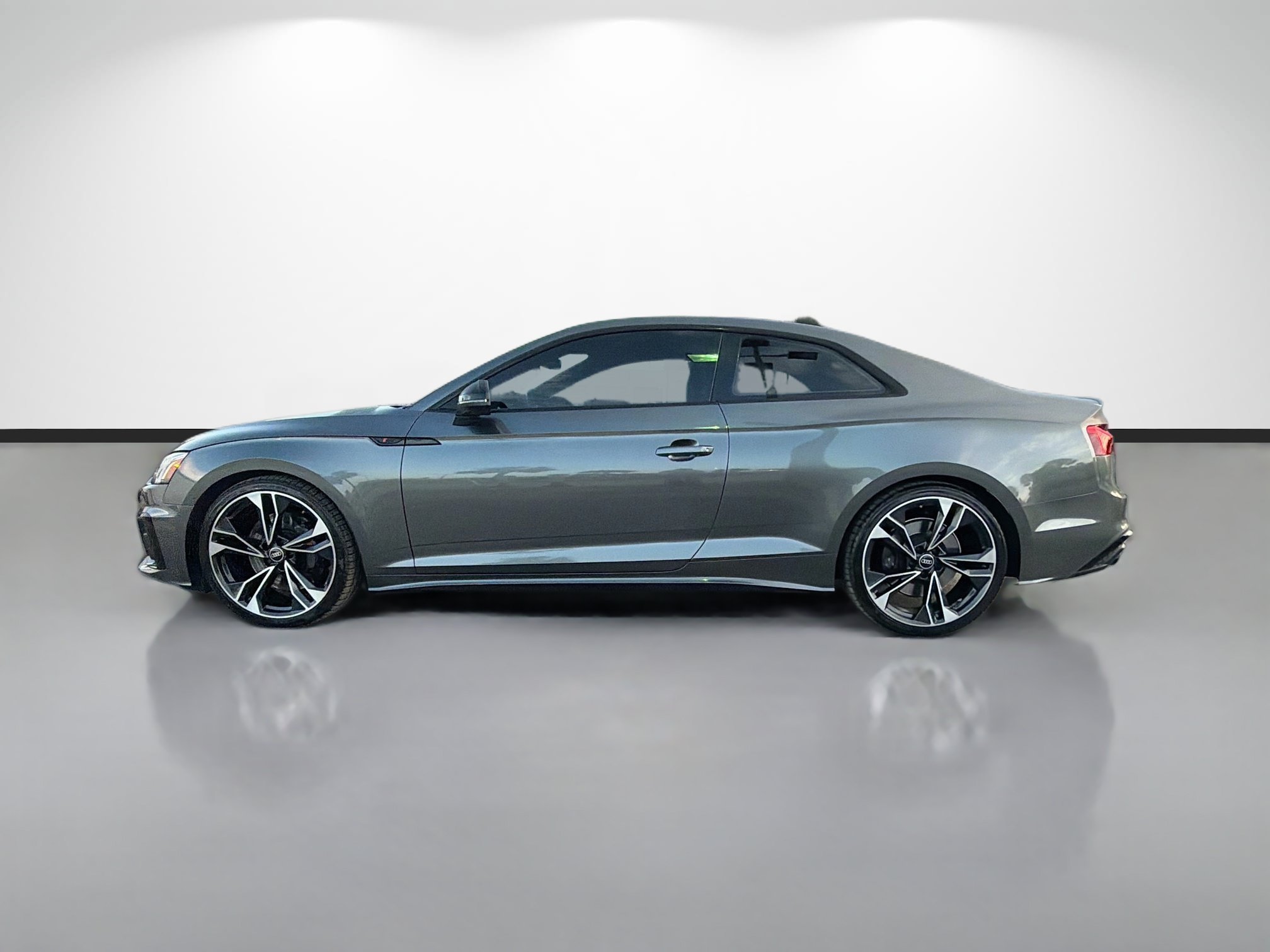 Used 2023 Daytona Gray Pearl Effect/Black Roof Audi Premium Plus image 6