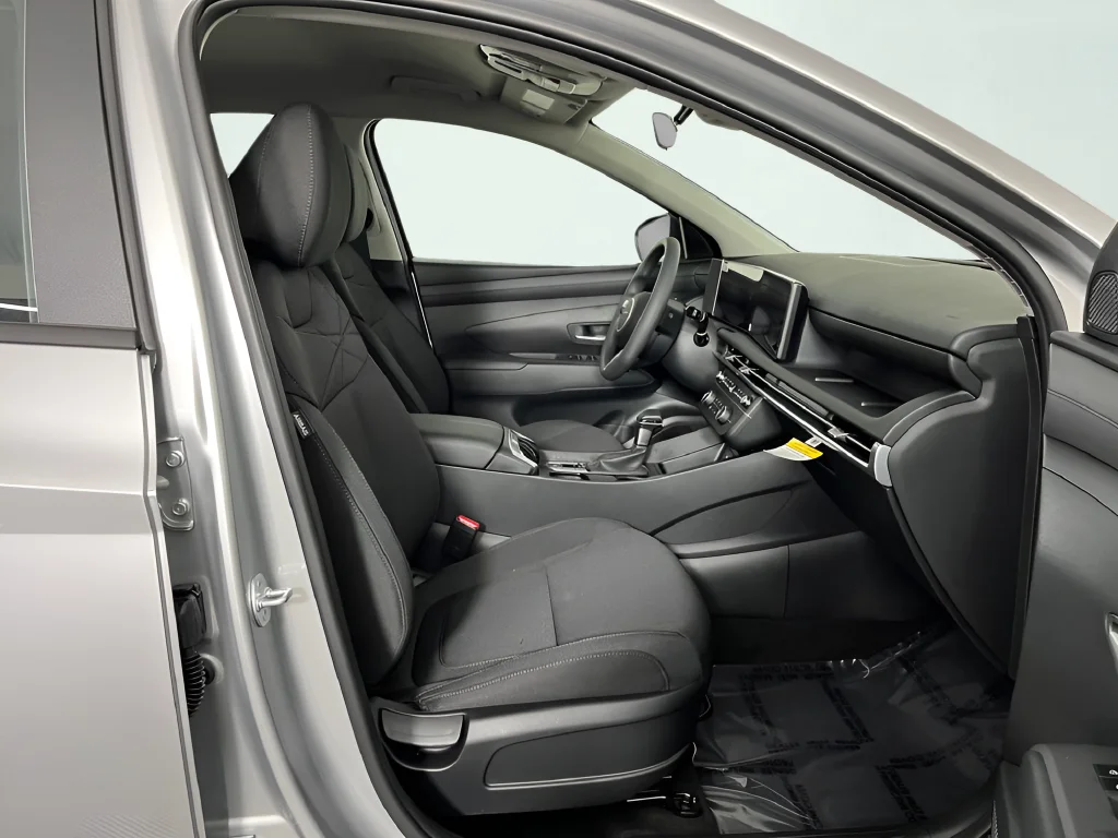 New 2026 Silver Hyundai SE image 12