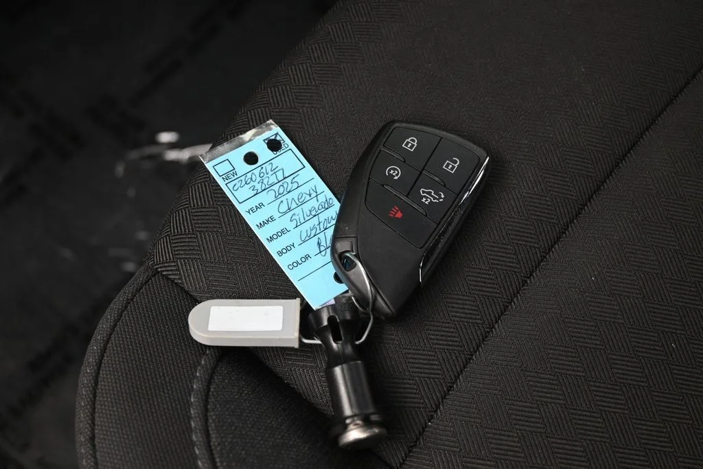Used 2025 Black Chevrolet Custom image 18