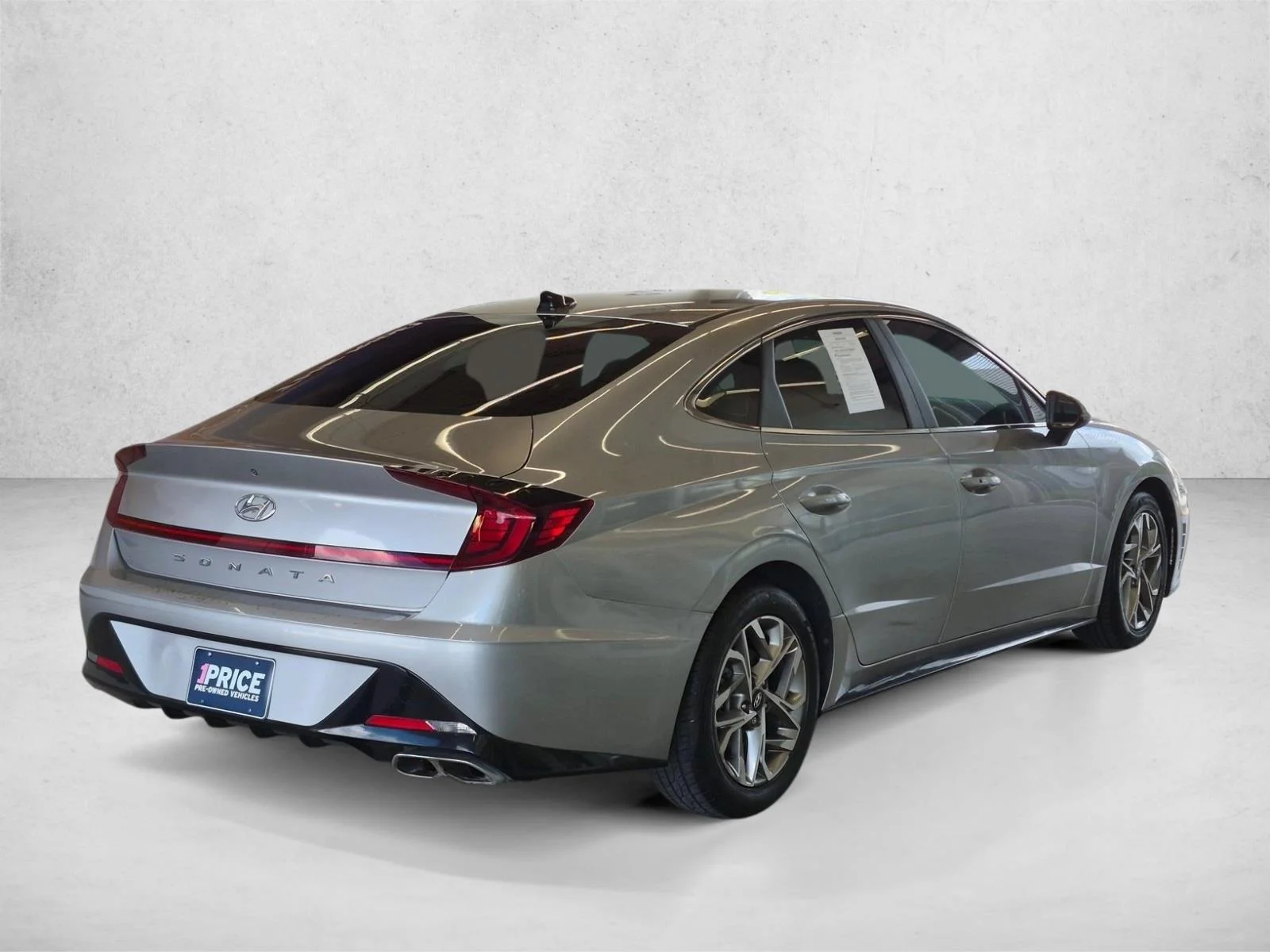 Used 2021 Shimmering Silver Pearl Hyundai SEL image 5