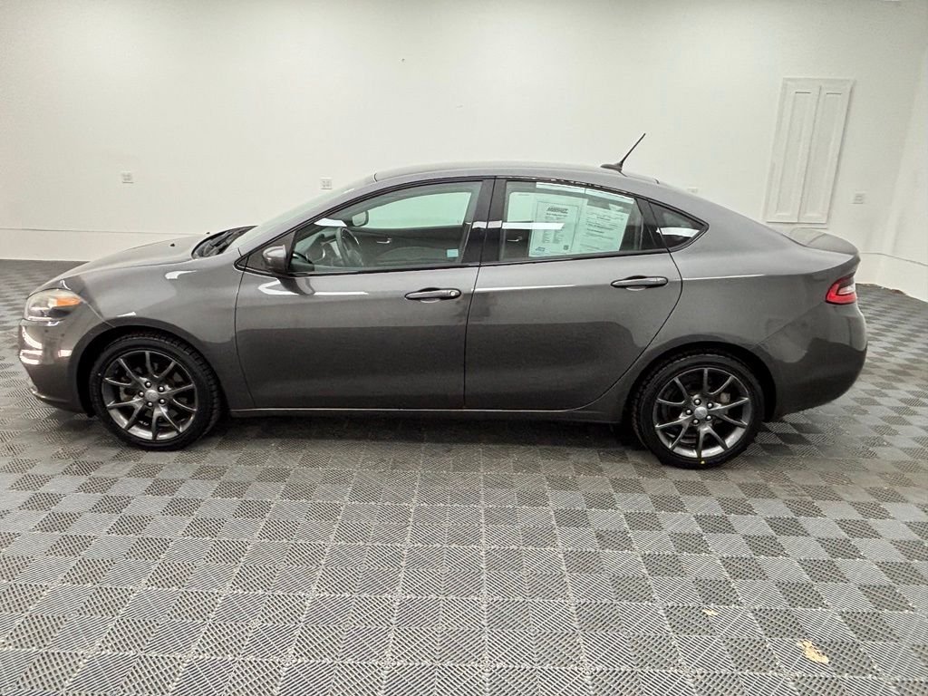Used 2016 Granite Crystal Clearcoat Metallic Dodge SXT image 11