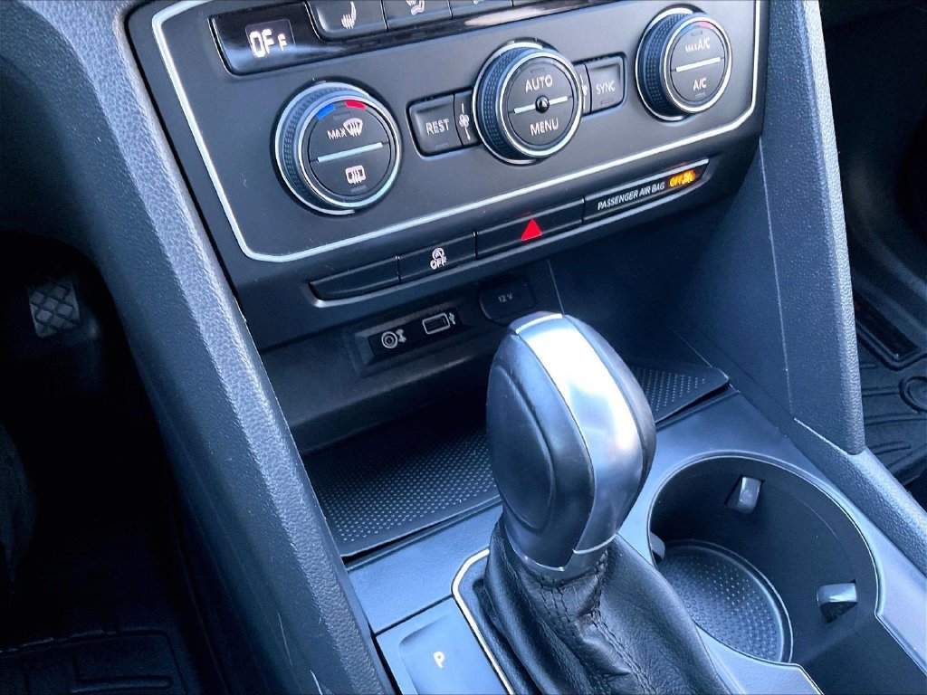Used 2019 Gray Volkswagen 3.6L V6 SE image 25