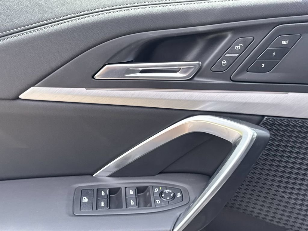 New 2026 Black Sapphire Metallic BMW xDrive28i image 15