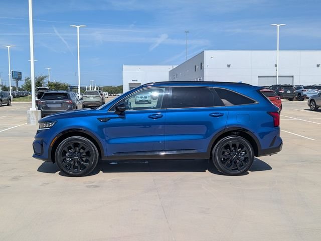 Used 2023 Blue Kia SX image 3