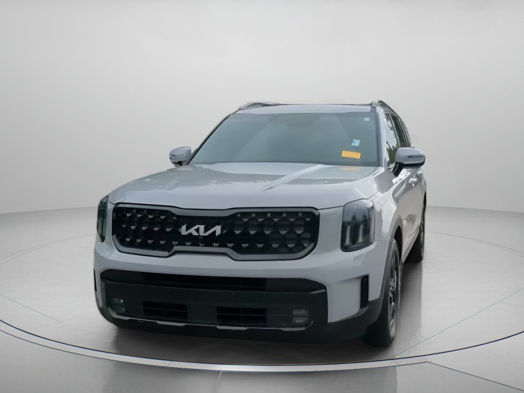Used 2024 Wolf Gray Kia SX X-Line image 4