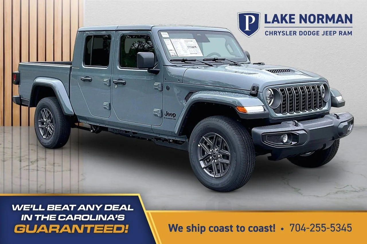 2026 Jeep Gladiator Sport S Auto's photo