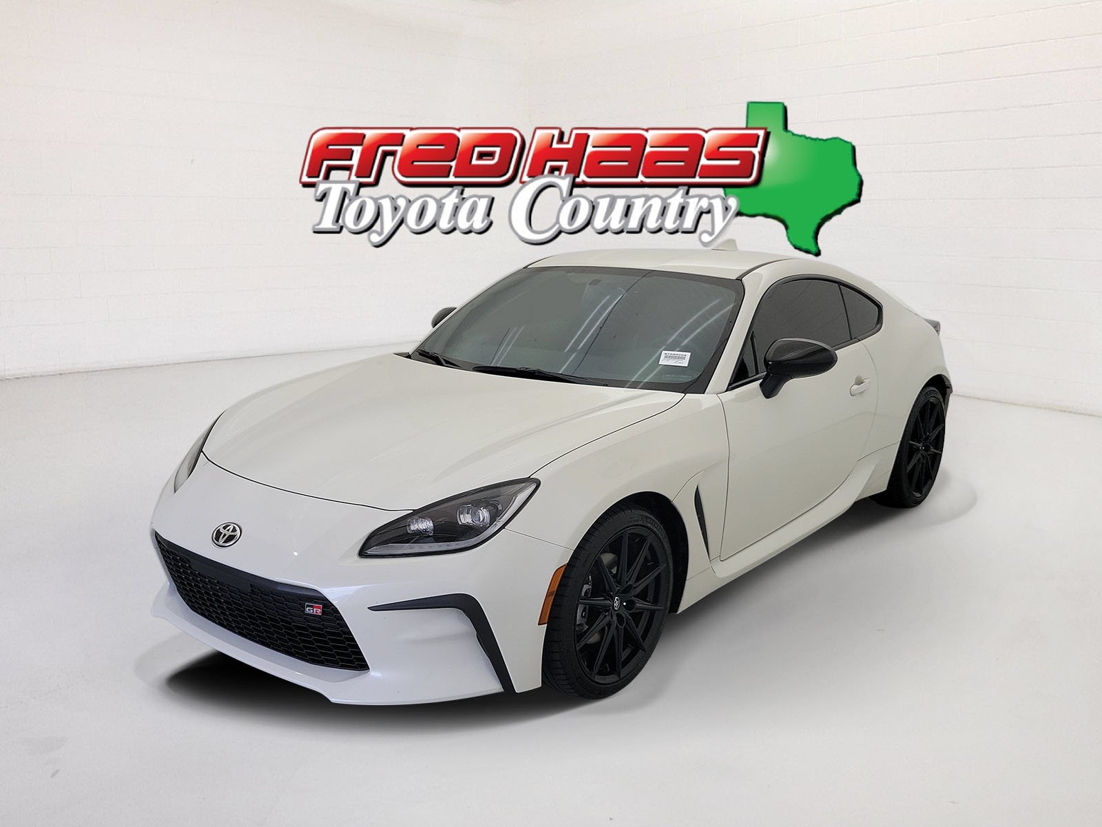 Used 2025 Halo Toyota Premium image 1