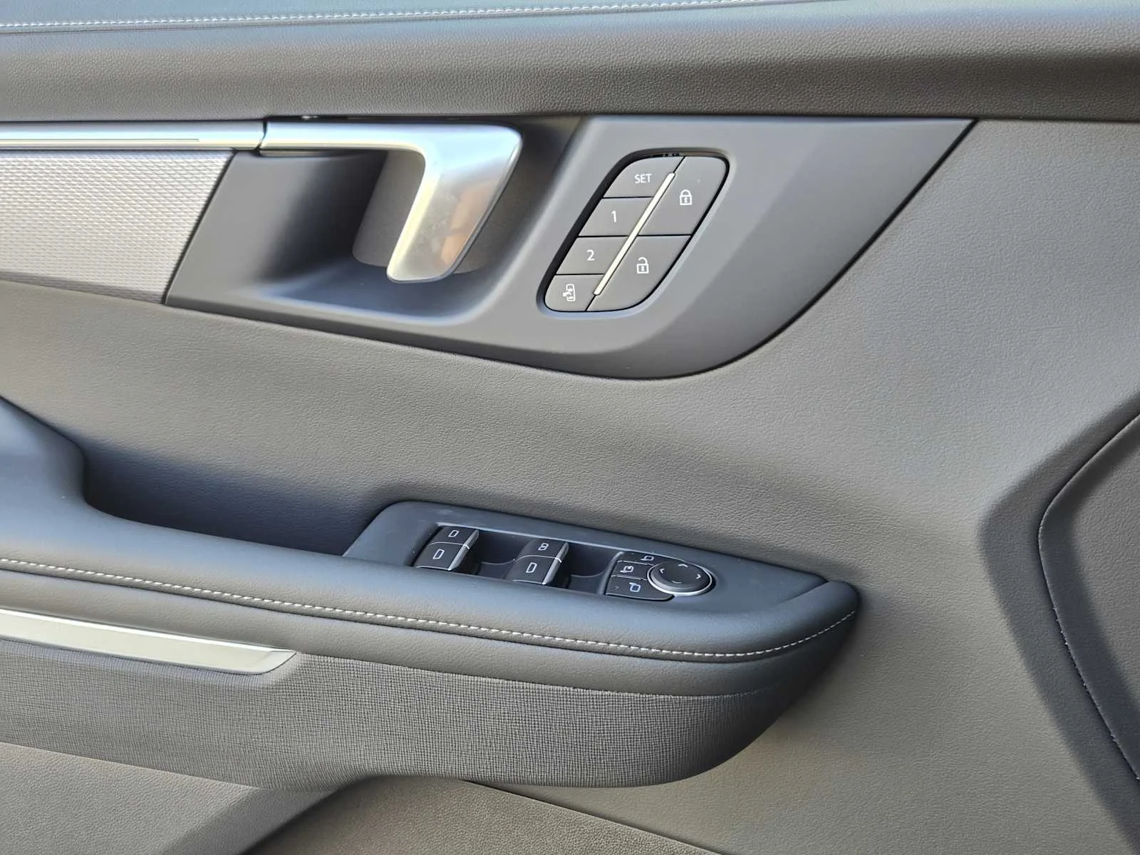 2026 Buick Enclave Sport Touring - Photo 15