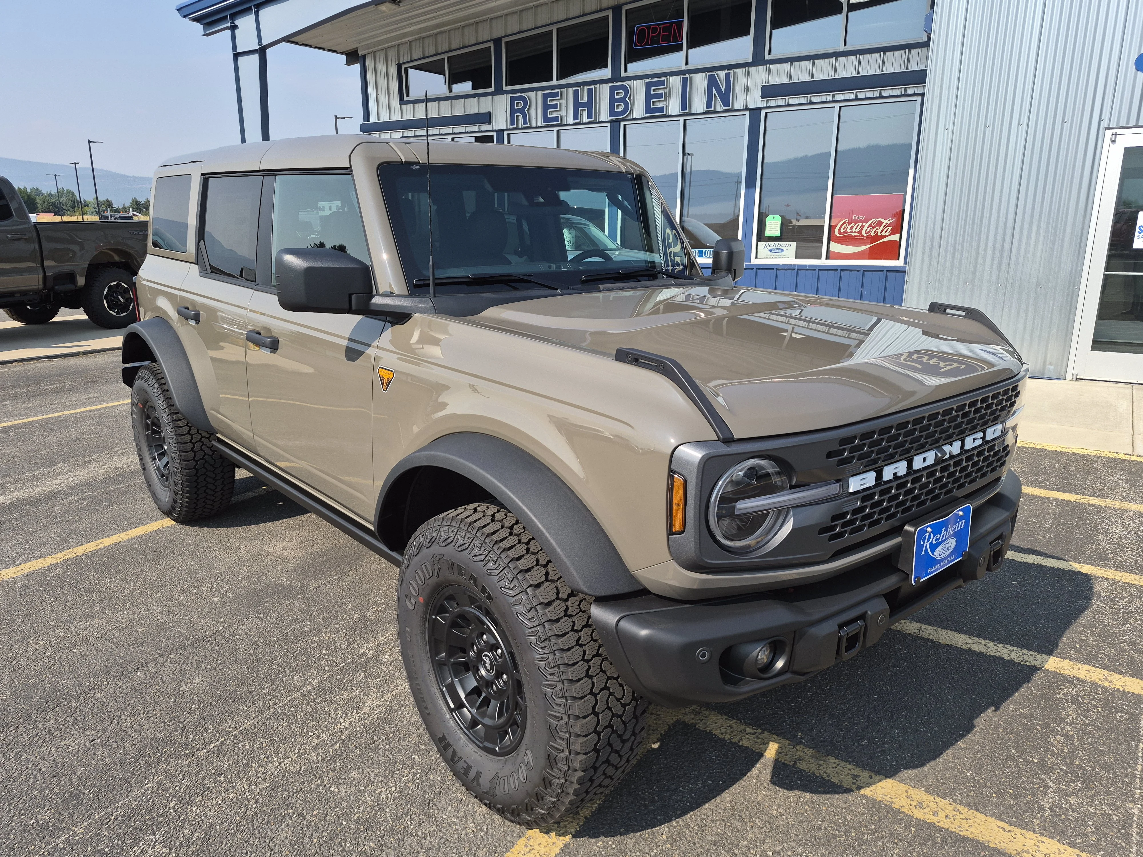New 2026 Marsh Gray Ford Badlands® image 24