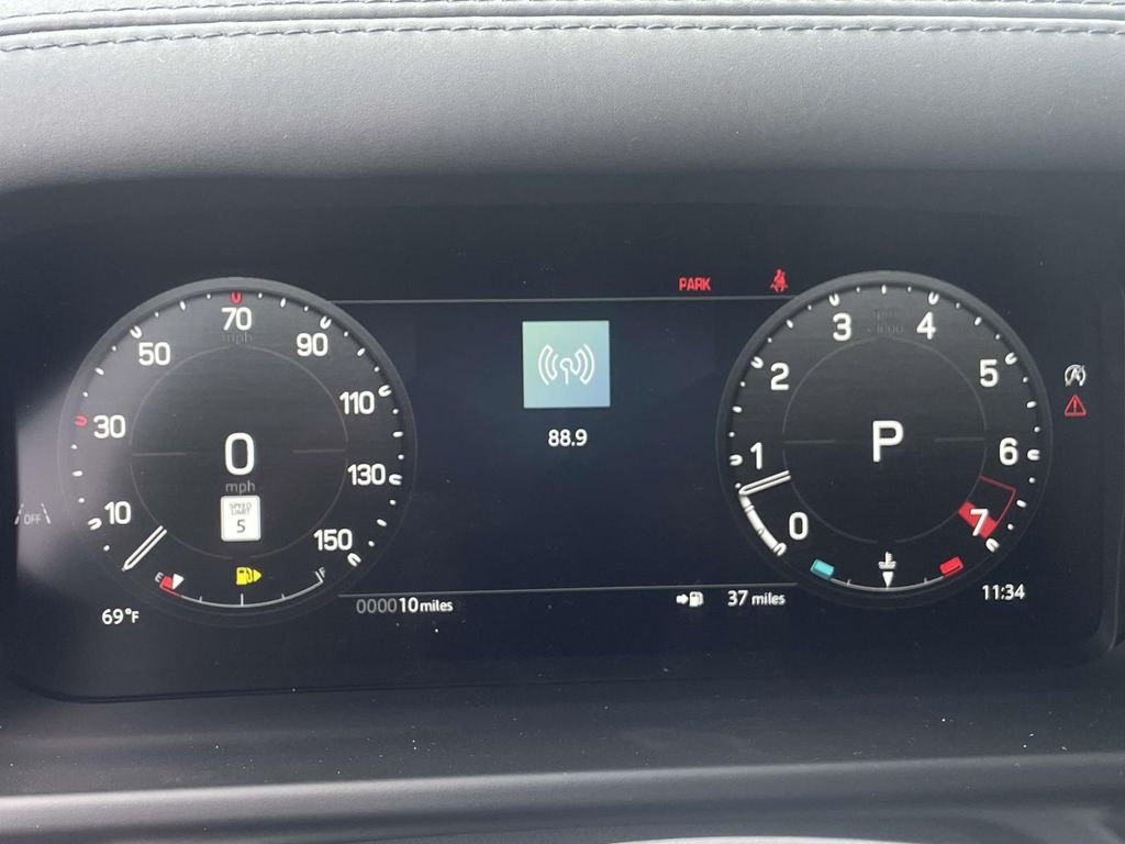 New 2026 Santorini Black Land Rover S image 41