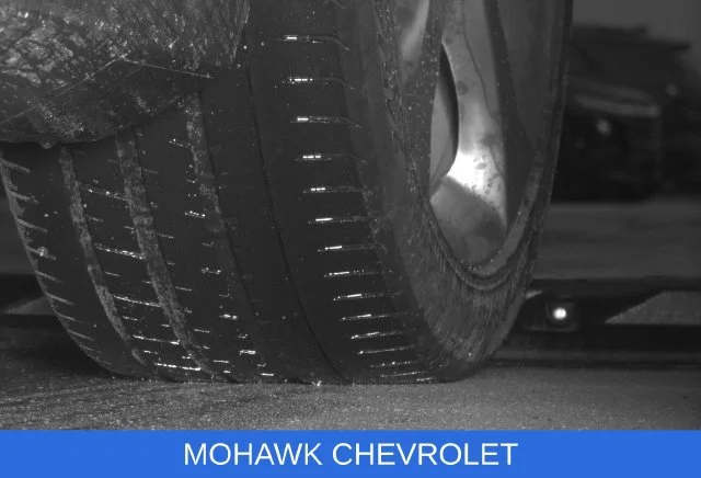 Used 2015 CRYSTAL RED TINTCOAT Chevrolet LT image 28