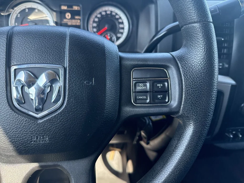 Used 2014 White Ram SLT image 14