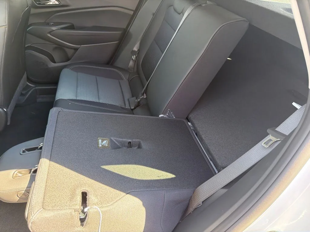 New 2026 Summit White Chevrolet LT image 32