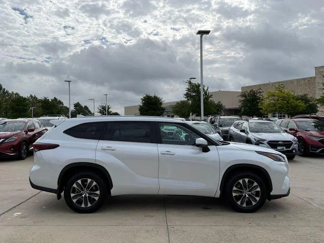 Certified Used 2026 Beige Toyota XLE image 35