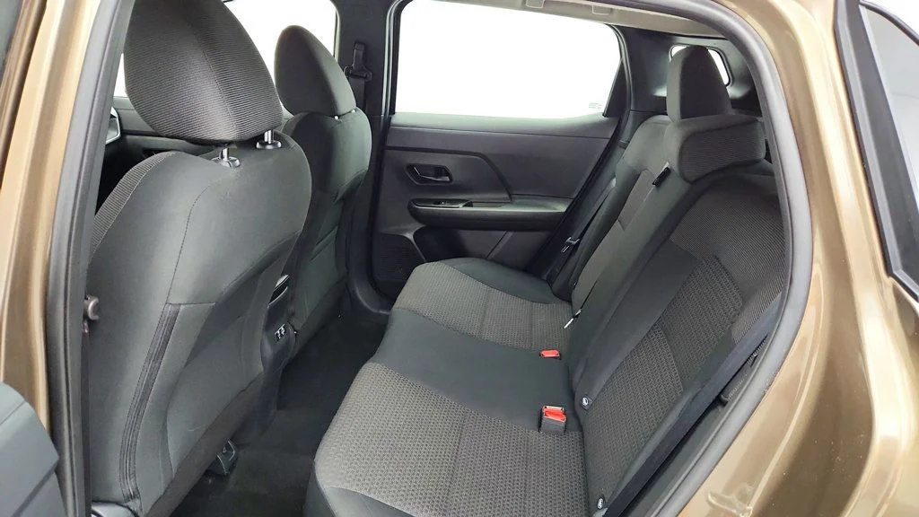 Used 2025 Canyon Bronze Metallic Nissan S FWD image 19
