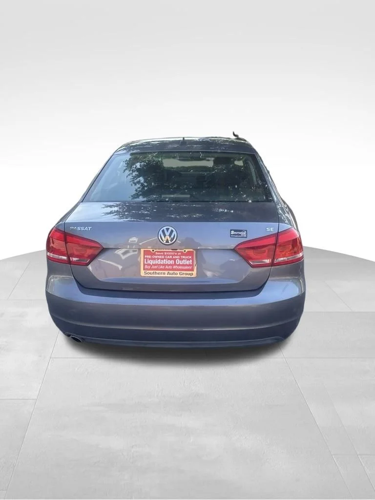 Used 2014 Gray Volkswagen 2.5 SE image 2