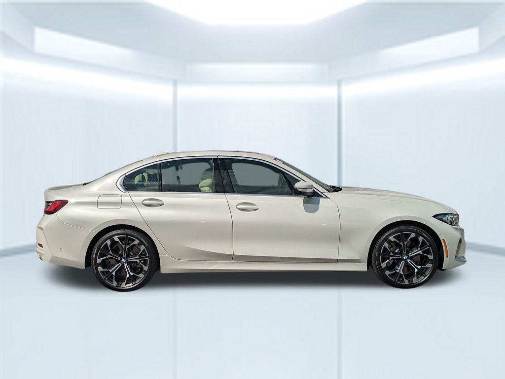 2025 BMW 3 Series 330i - Photo 6