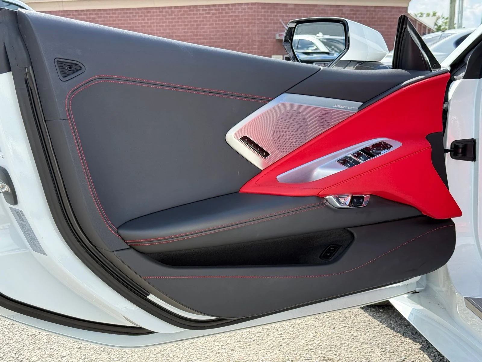 Used 2023 White Chevrolet Stingray image 17
