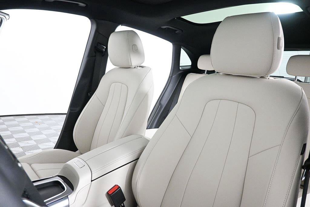 New 2026 Polar White Mercedes-Benz GLA 250 image 45
