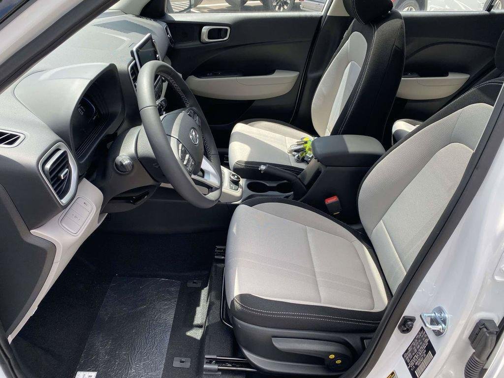 New 2026 White Hyundai SEL image 68