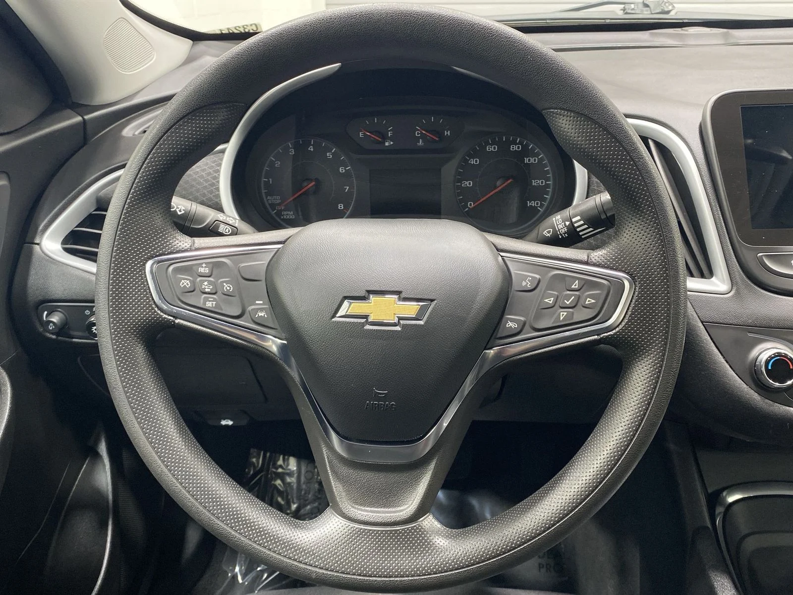 2023 Chevrolet Malibu 1LT - Photo 14
