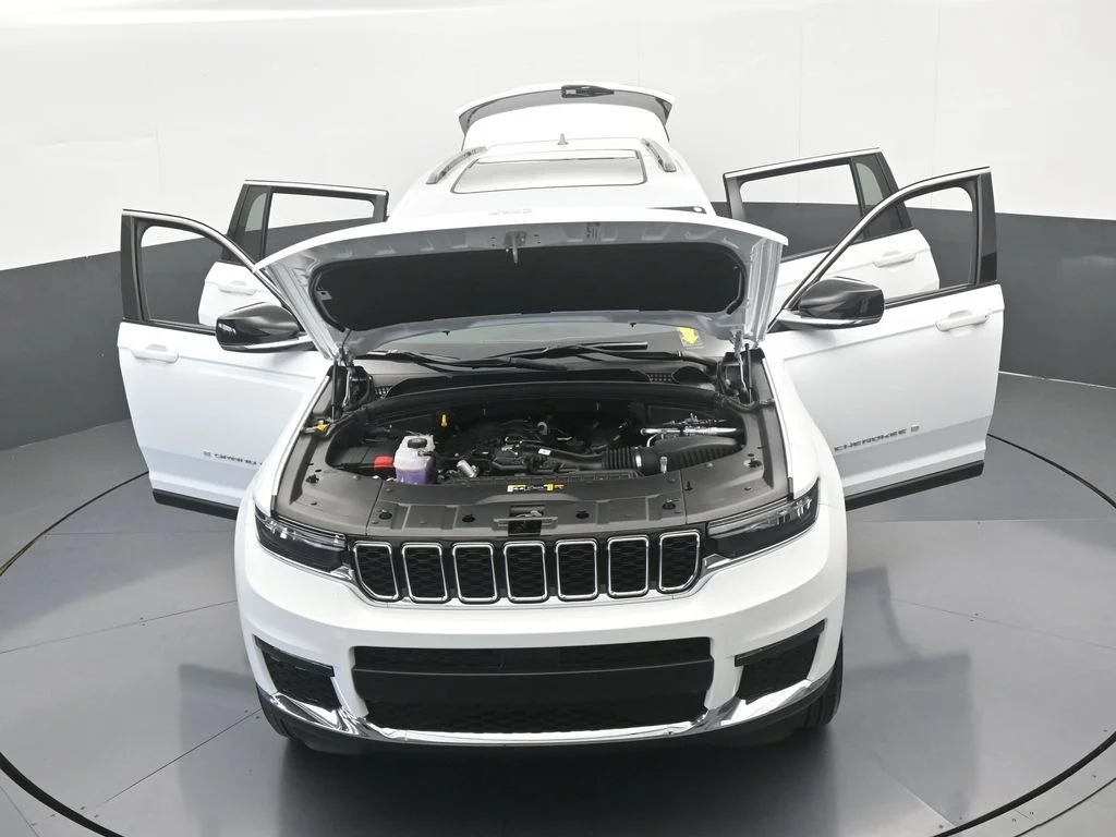 Used 2025 Bright White Clearcoat Jeep Limited image 68