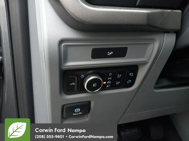 New 2026 Carbonized Gray Metallic Ford XLT image 13