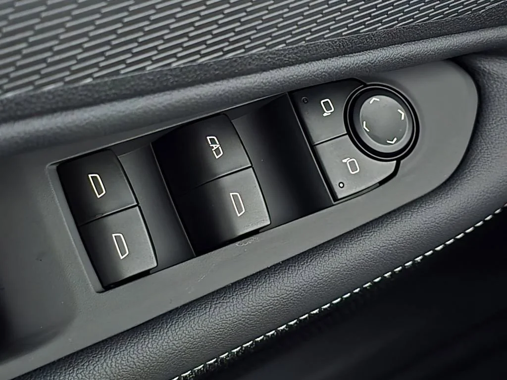 2026 Chevrolet Blazer EV LT - Photo 11