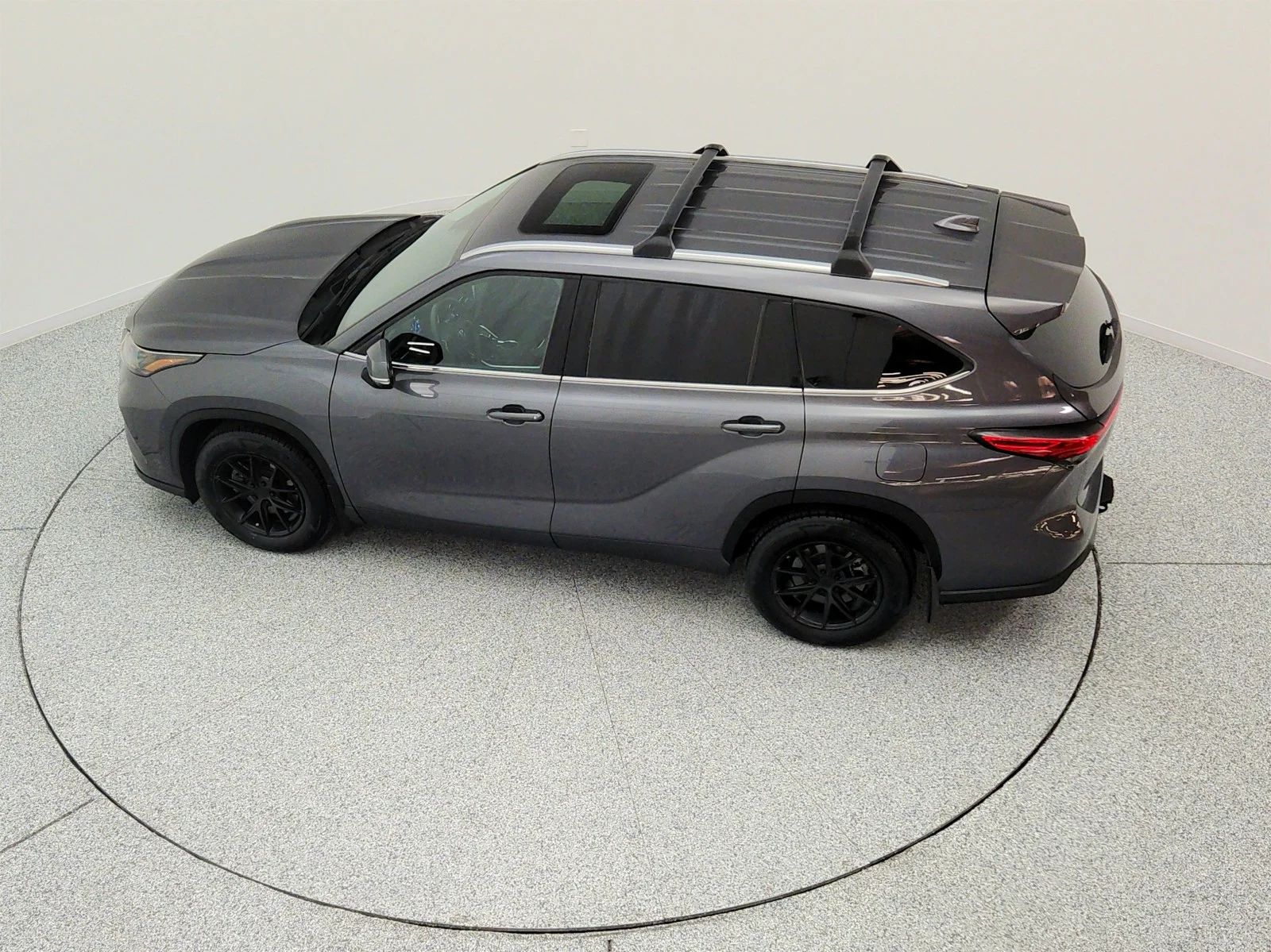 Used 2021 Magnetic Gray Metallic Toyota Hybrid XLE AWD (Natl) image 29