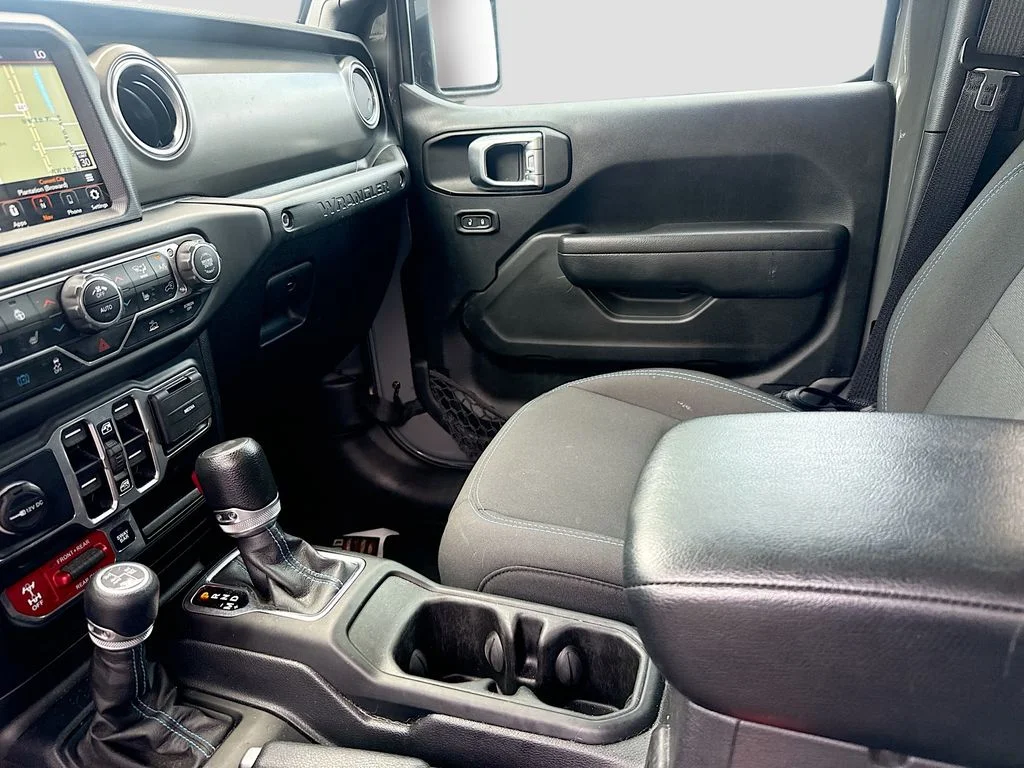 Used 2023 Gray Jeep Rubicon 4xe image 26