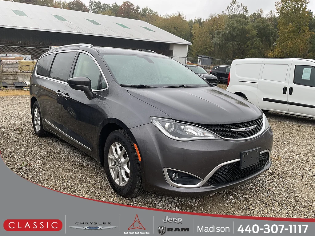 2020 Chrysler Pacifica Touring L