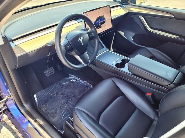 Used 2023  Tesla Long Range image 10