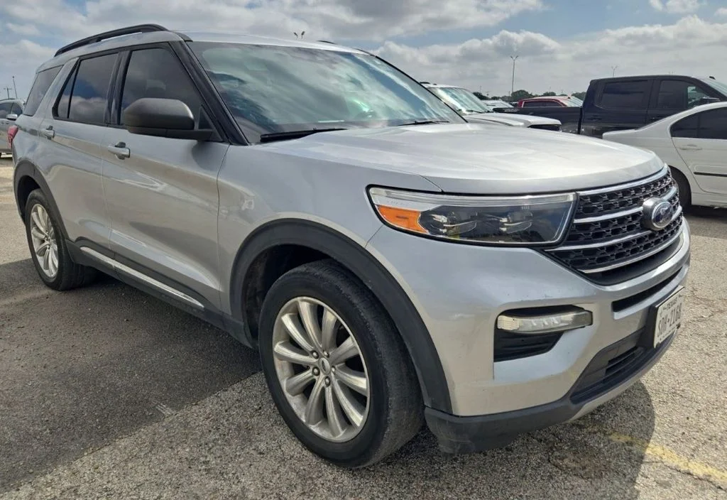 Used 2020 Silver Ford XLT image 13