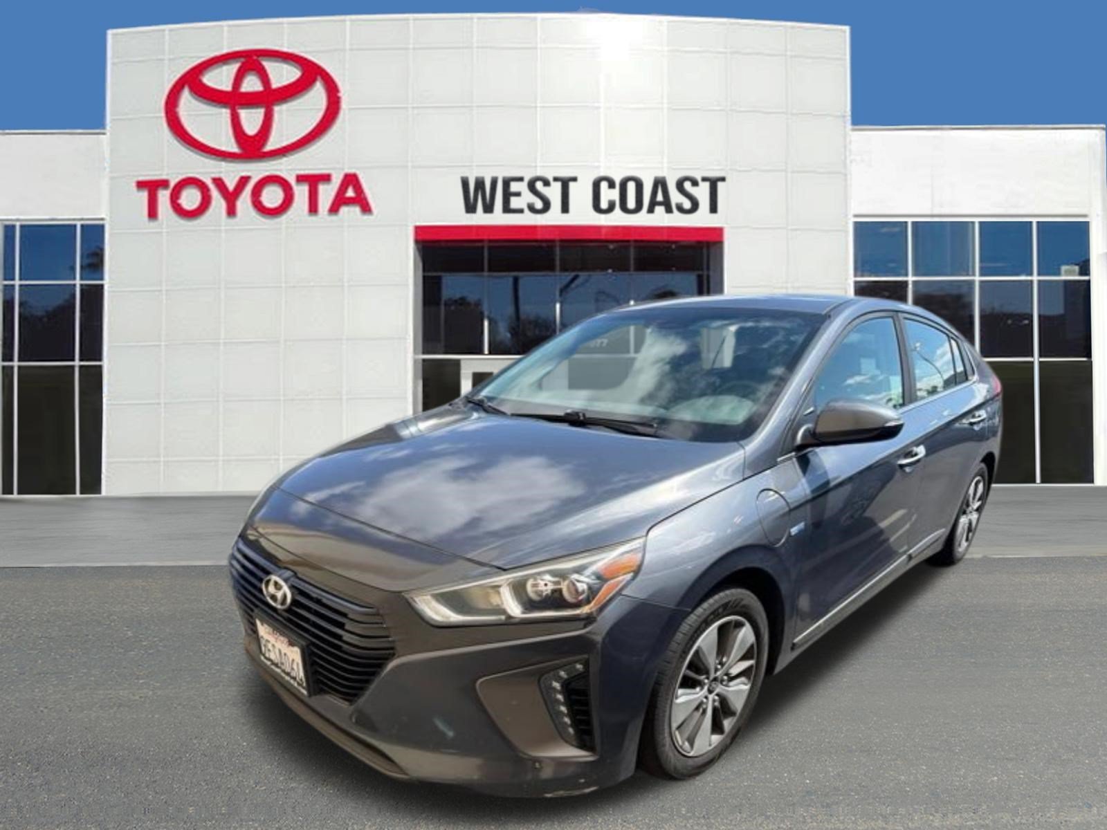 Used 2018 Summit Gray Hyundai Limited image 1
