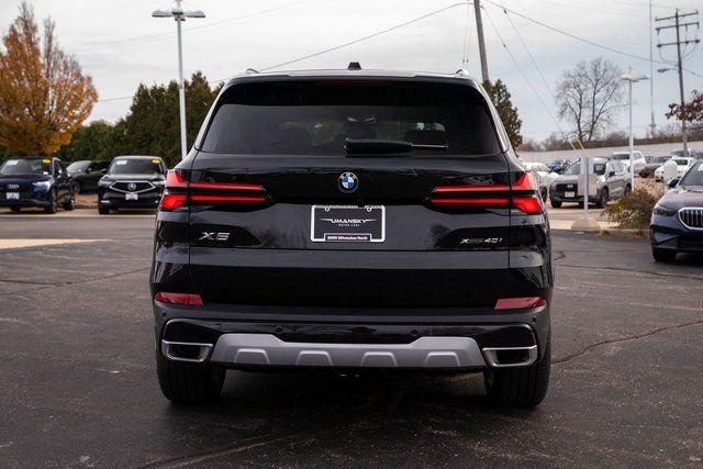 Certified Used 2026 Black Sapphire Metallic BMW xDrive40i image 9